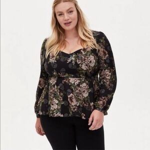 Torrid 00 Floral Skull Peplum Crepe Sweetheart Neckline